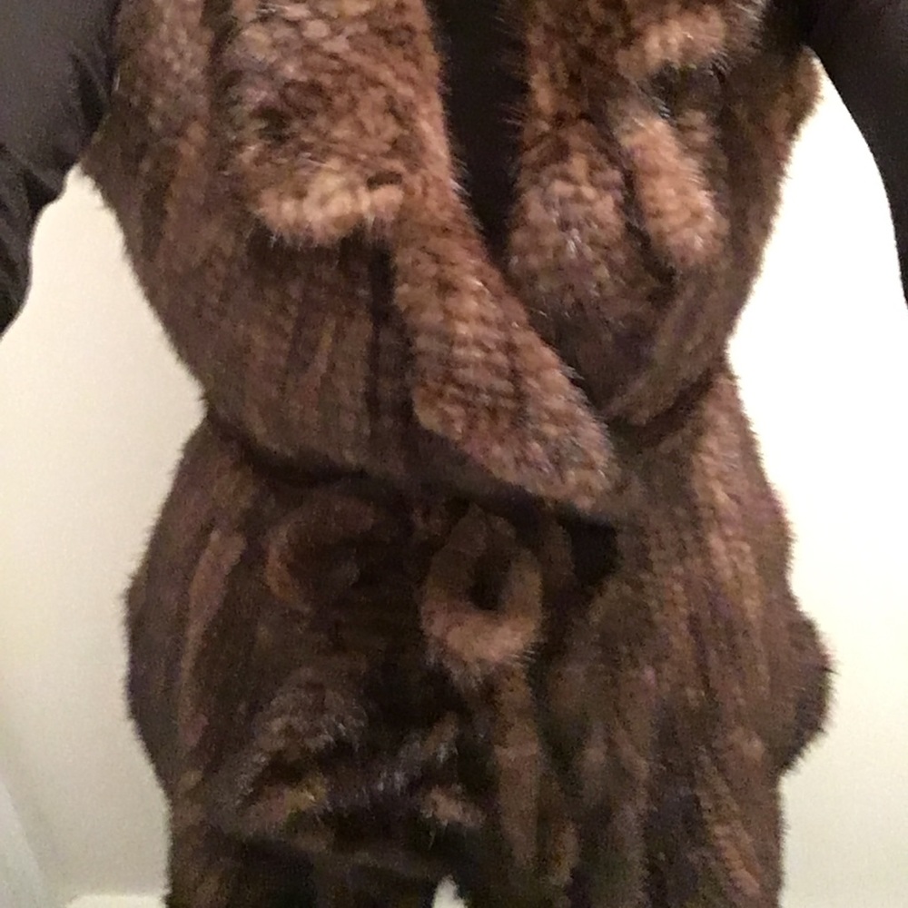 La Fiorentina High low mink vest with belt